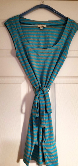 Guess dress - Picture 1 of 2